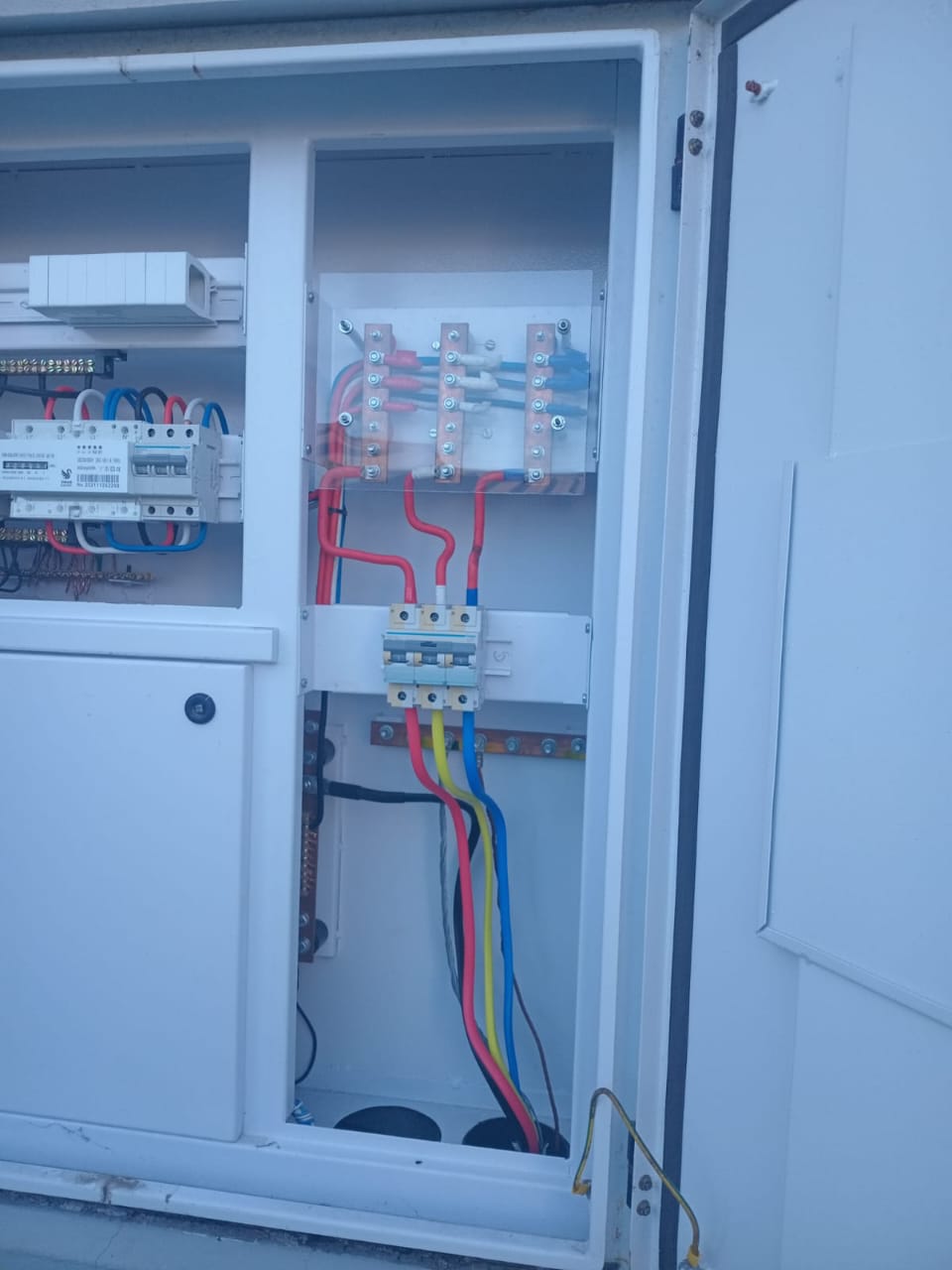 Three phase main distribution board with busbars wired by Deltar Electrical